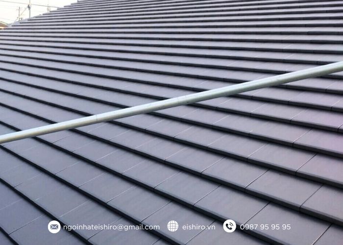 Dòng ngói nhật Eishiro PP40 được thiết kế để chịu được điều kiện thời tiết khắc nghiệt tại Nhật Bản như mưa lớn